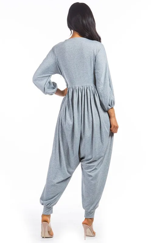 Effortless Chic with a Comfort Twist: V-Neck Harem Jumpsuit with Sleeves