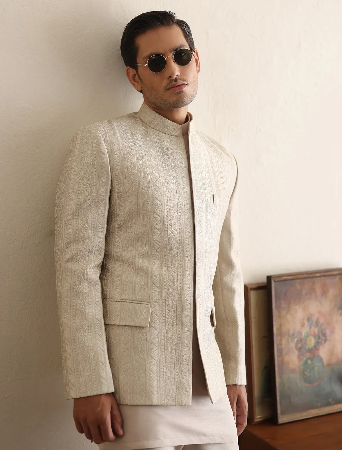 LIGHT BEIGE SHORT LENGTH EMBROIDERED JACKET