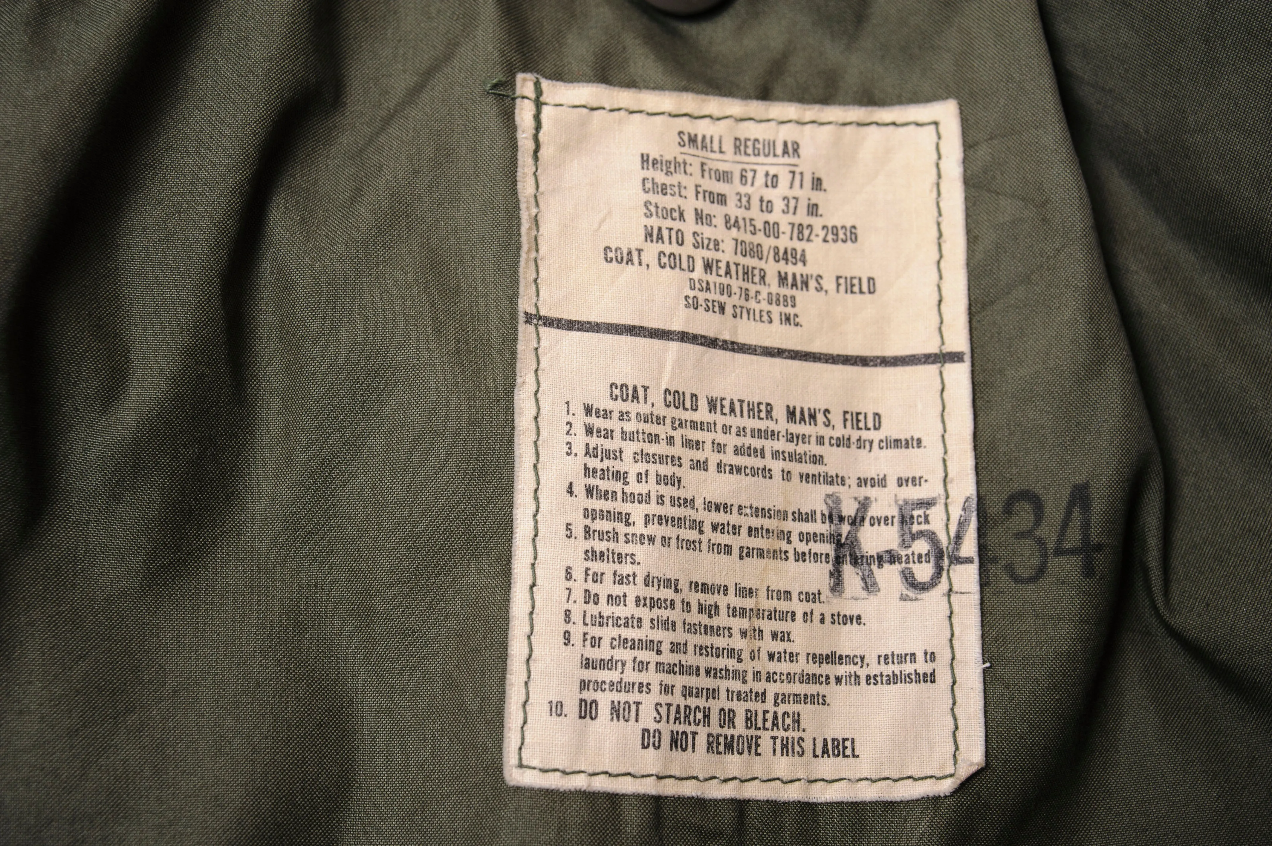 US ARMY M-1965 M65 FIELD JACKET 1976 SIZE SMALL REGULAR