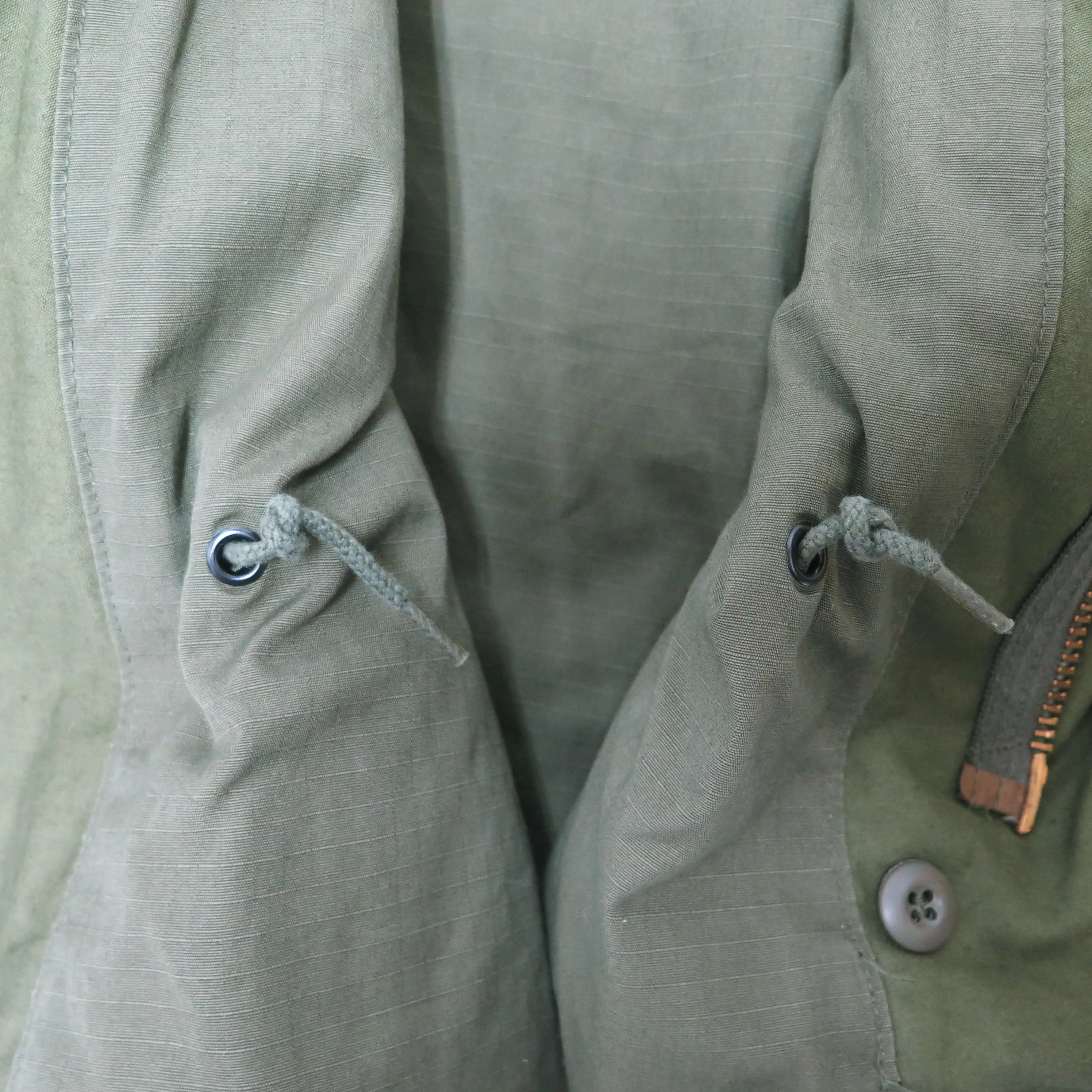 US ARMY M-1965 M65 FIELD JACKET 1981 SIZE LARGE REGULAR
