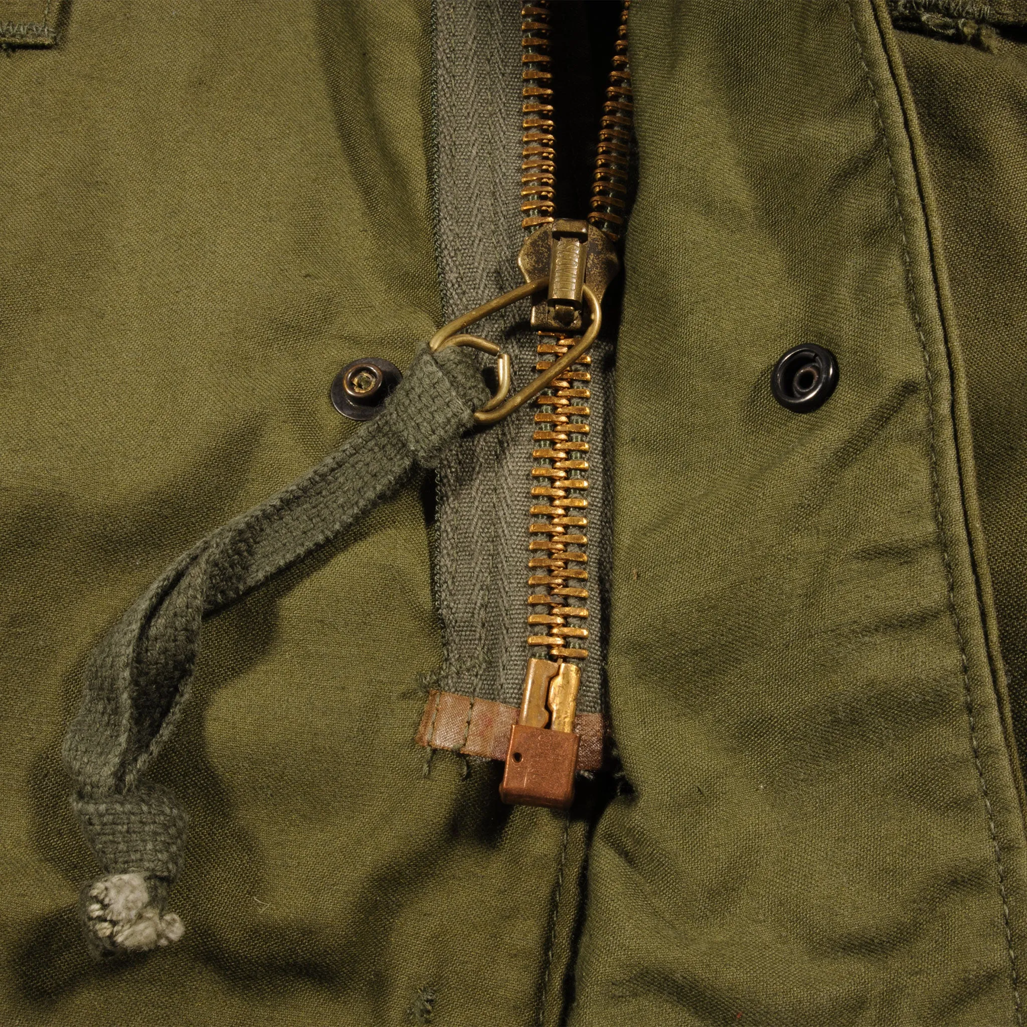 US ARMY M-1965 M65 FIELD JACKET 1981 SIZE LARGE REGULAR