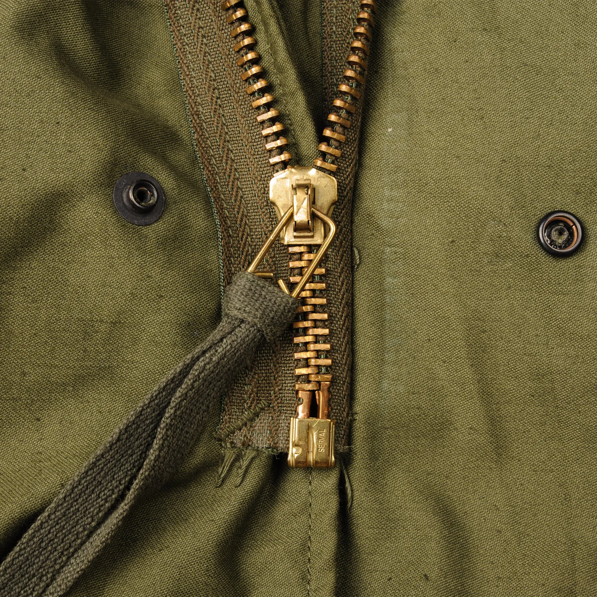 VINTAGE US ARMY M-1965 M65 FIELD JACKET 1975 VIETNAM WAR SIZE MEDIUM REGULAR