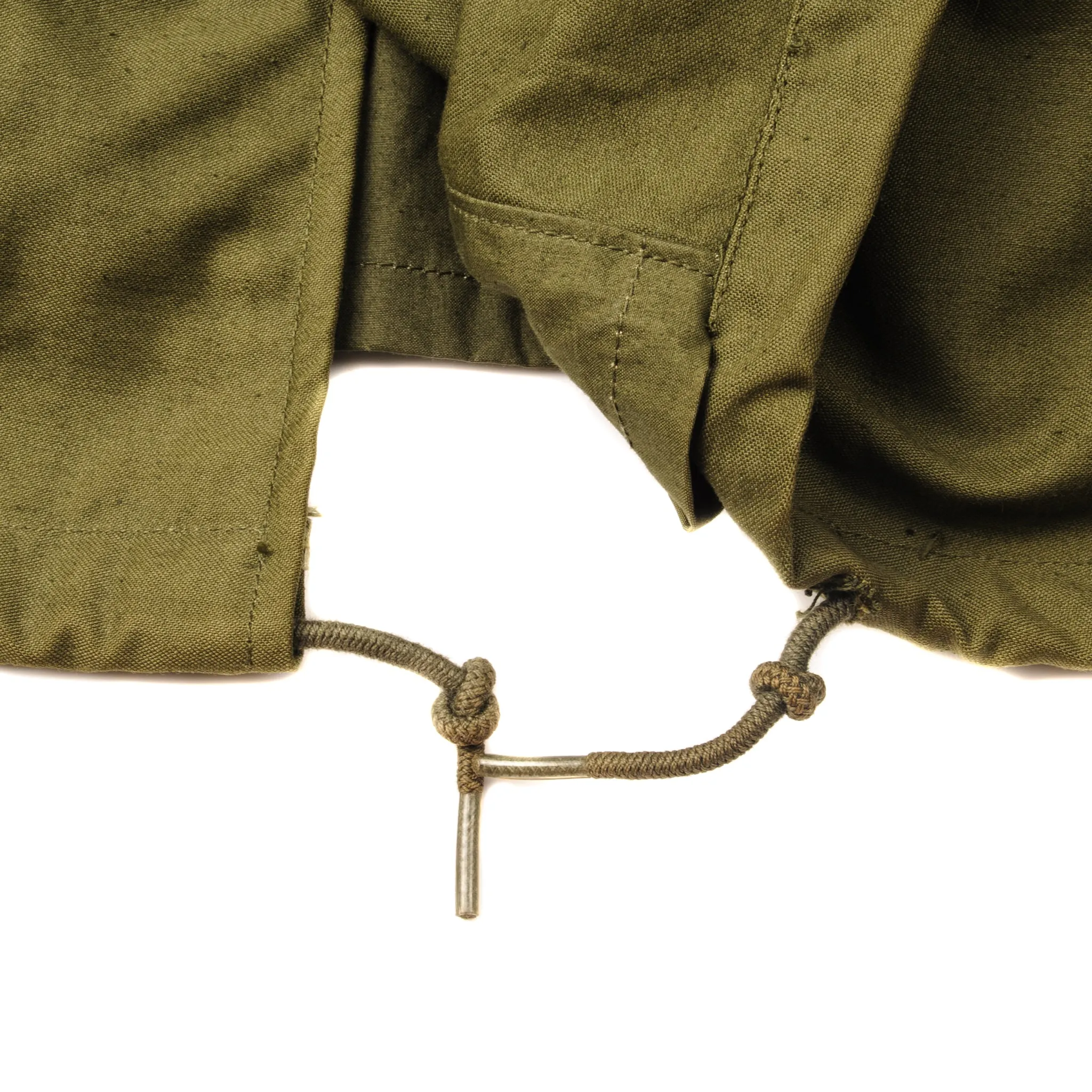 VINTAGE US ARMY M-1965 M65 FIELD JACKET 1975 VIETNAM WAR SIZE MEDIUM REGULAR